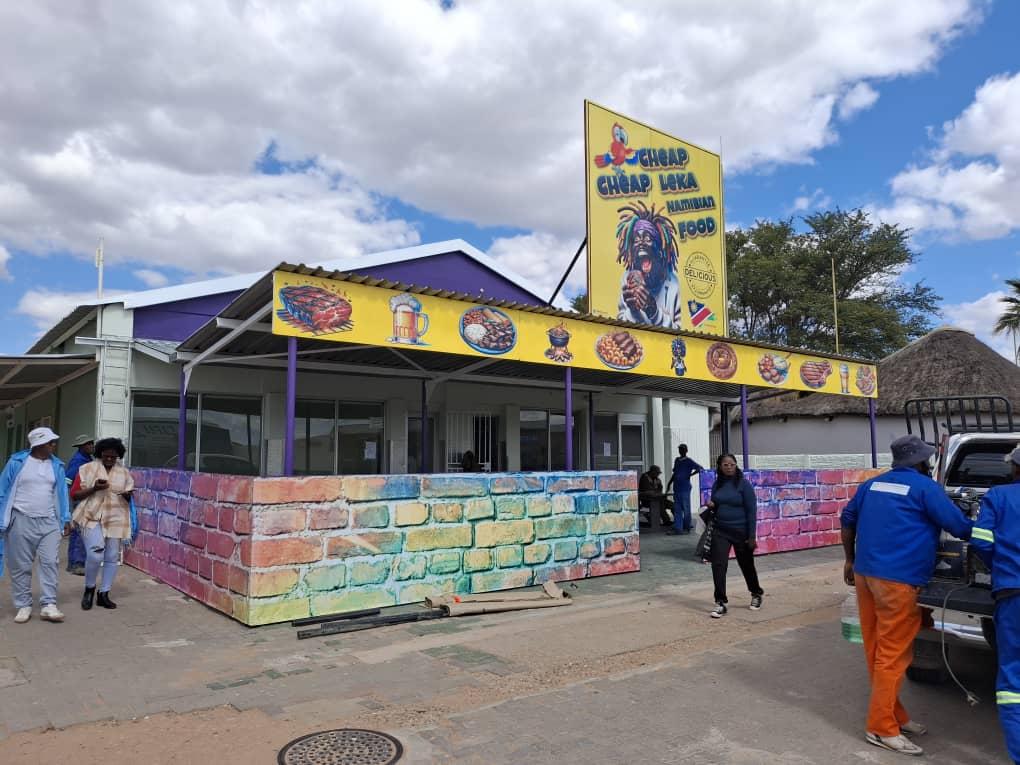 Cheap Cheap Leka shopfront.